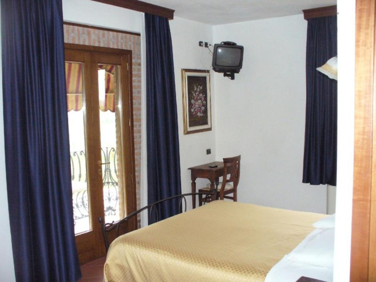 Agriturismo Corte Trincerone Мантуя Номер фото